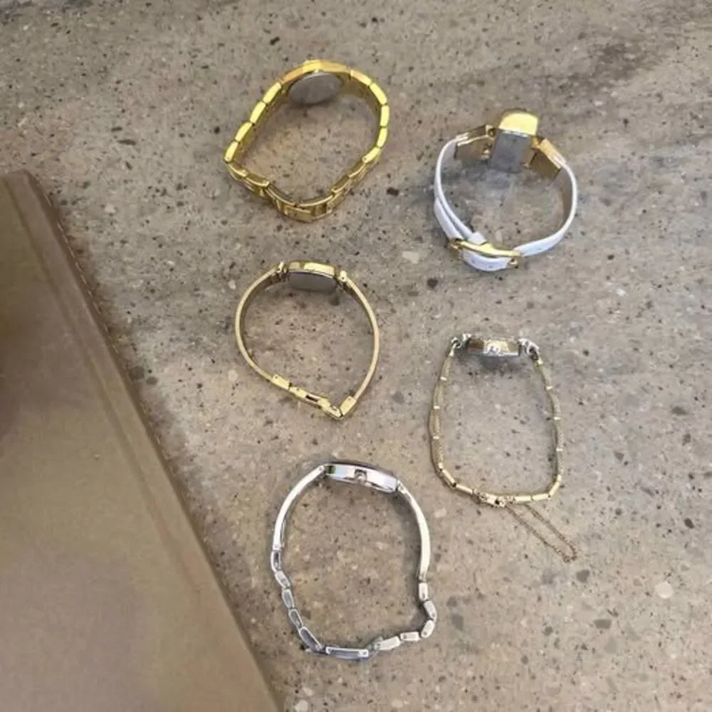 Lot of 5 Women's Wristwatches - Seiko, Relic, Newport